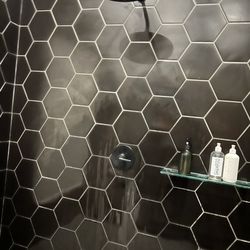 Victory Float Lounge - Shower for before and after