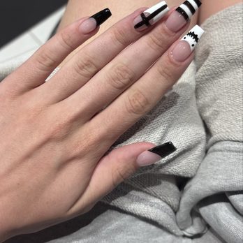 Posh Nails - what i got (due to them rushing) - Nail Salons Near Me - Bethesda, Maryland