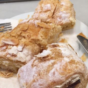Il Caffe di Francesco - Provença - Canya de crema - Coffee & Tea Near Me - Barcelona, B Il Caffe di Francesco - Provença - Canya de crema - Coffee & Tea Near Me - Barcelona, B