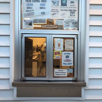 Sycamore Drive-In - the front window of a restaurant - Ice Cream & Frozen Yogurt Near Me - Demotte, Indiana
