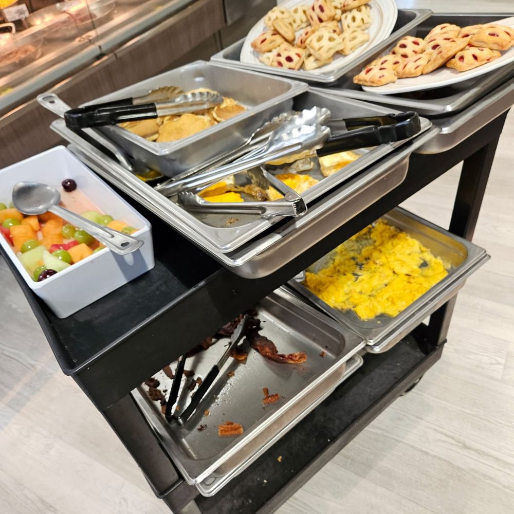 Farmhouse Restaurant - What we found when we went back to the buffet line around 1 pm - Breakfast & Brunch Near Me - Carmel, Indiana Farmhouse Restaurant - What we found when we went back to the buffet line around 1 pm - Breakfast & Brunch Near Me - Carmel, Indiana