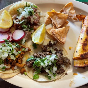 Tacos El Compa Est. 1995 - Taco de Carne Asada, Carnitas, Al Pastor y Birria - Mexican Near Me - Maywood, California Tacos El Compa Est. 1995 - Taco de Carne Asada, Carnitas, Al Pastor y Birria - Mexican Near Me - Maywood, California