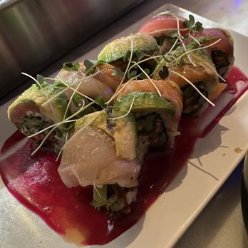 167 Sushi Bar - Soft shell crab roll - Sushi Bars Near Me - Charleston, South Carolina 167 Sushi Bar - Soft shell crab roll - Sushi Bars Near Me - Charleston, South Carolina