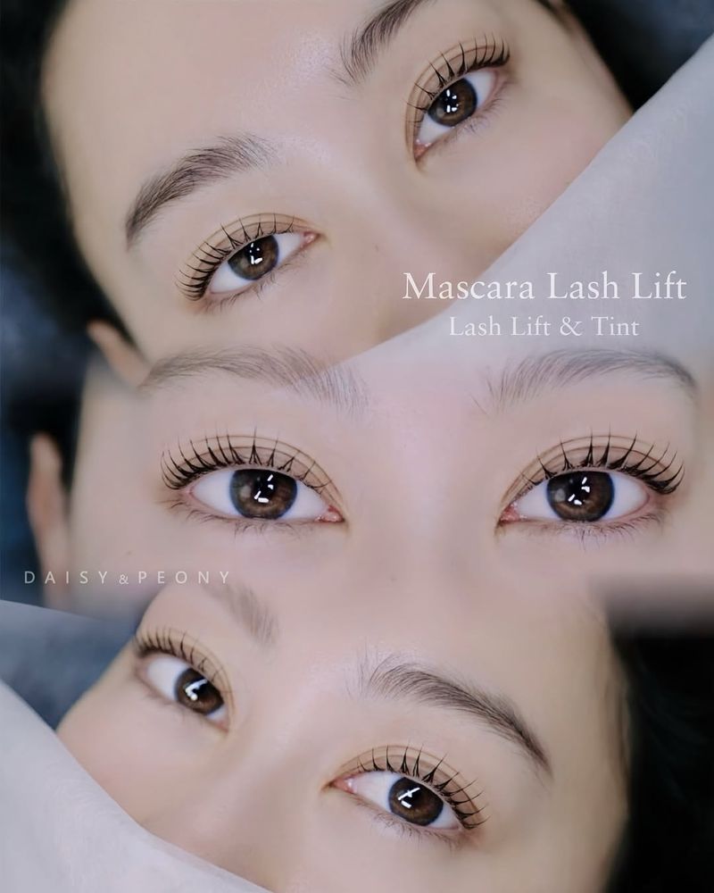 Daisy and Peony Beauty Studio Logo