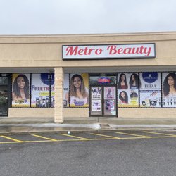 Metro Beauty - Front door