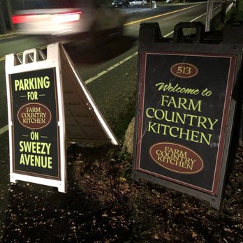 Farm Country Kitchen - Exterior parking and signage - American Near Me - Riverhead, New York Farm Country Kitchen - Exterior parking and signage - American Near Me - Riverhead, New York