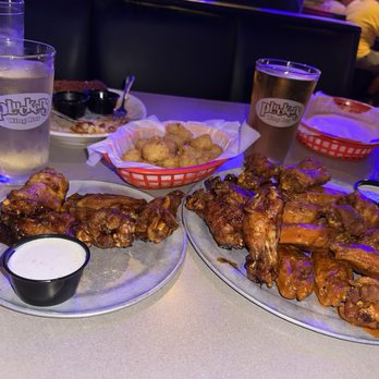 Pluckers Wing Bar - Brooks - Chicken Wings Near Me - San Antonio, Texas