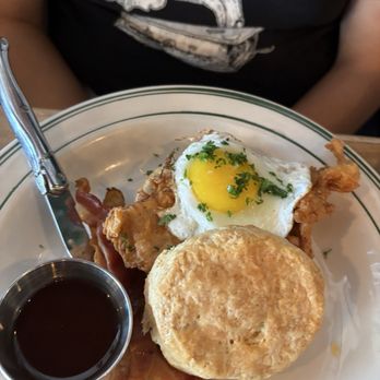 KP’s Kitchen - HOT CHICKEN AND BISCUITS- the hot honey was so good! - New American Near Me - Houston, Texas KP’s Kitchen - HOT CHICKEN AND BISCUITS- the hot honey was so good! - New American Near Me - Houston, Texas