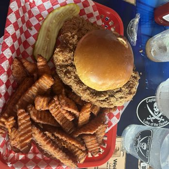 Captain Ron's - Pork tenderloin - American Near Me - Sunrise Beach, Missouri