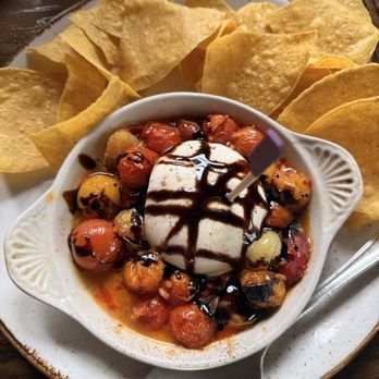 Confisco Grille & Backwater Bar - Bars Near Me - Orlando, Florida