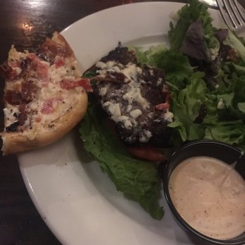 The Village Inn - American Near Me - Gambier, Ohio