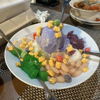 Randy's Bistro - Halo Halo- delicious filipino dessert - American Near Me - Lodi, California Randy's Bistro - Halo Halo- delicious filipino dessert - American Near Me - Lodi, California