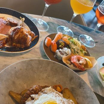 Crown Block - Sushi, shrimp ceviche, mimosas flight - Sushi Bars Near Me - Dallas, Texas Crown Block - Sushi, shrimp ceviche, mimosas flight - Sushi Bars Near Me - Dallas, Texas