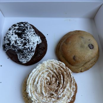 Chip Cookies - Oreo dunk, tres leche, and reg chocolate chip - Desserts Near Me - Dublin, California Chip Cookies - Oreo dunk, tres leche, and reg chocolate chip - Desserts Near Me - Dublin, California