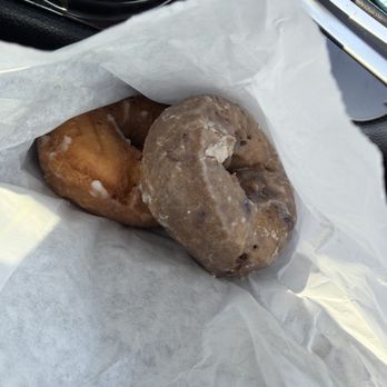 Sweet Bunz - They smell so delicious, I can't wait to taste them. My daughter says they are fabulous. - Donuts Near Me - Port St Joe, Florida