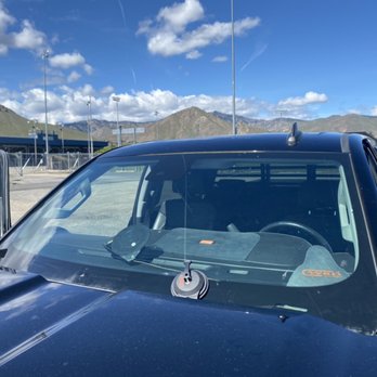 A&E Auto Glass - We use fiber line to cut out windshields - Windshield Installation & Repair Near Me A&E Auto Glass - We use fiber line to cut out windshields - Windshield Installation & Repair Near Me