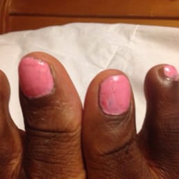 No bueno... I look even closer and it wasn't even a good pedicure besides the paint! No bueno... I look even closer and it wasn't even a good pedicure besides the paint!