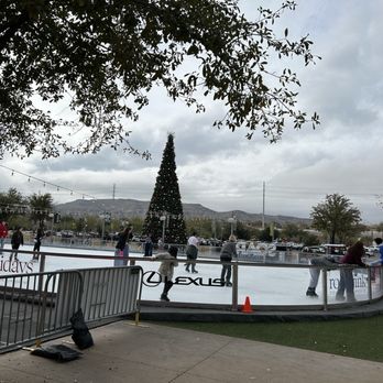 Downtown Summerlin - Ice rink - Shopping Centers Near Me - Las Vegas, Nevada Downtown Summerlin - Ice rink - Shopping Centers Near Me - Las Vegas, Nevada