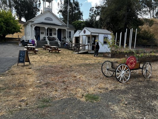 Tenfold Farmstand by null