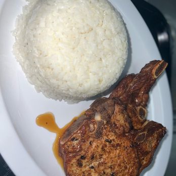 Sabor Caribeño Restaurant - Chuleta frita con arroz blanco / fried pork shop with white rice. - Dominican Near Me - Mt Pocono, Pennsylvania Sabor Caribeño Restaurant - Chuleta frita con arroz blanco / fried pork shop with white rice. - Dominican Near Me - Mt Pocono, Pennsylvania