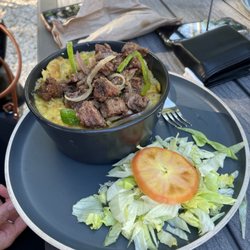 Hecho en Casa - Mofongo con churrasco!