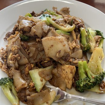 Sunny Thai - N5. Pad See Ew - Thai Near Me - Arlington, Texas Sunny Thai - N5. Pad See Ew - Thai Near Me - Arlington, Texas