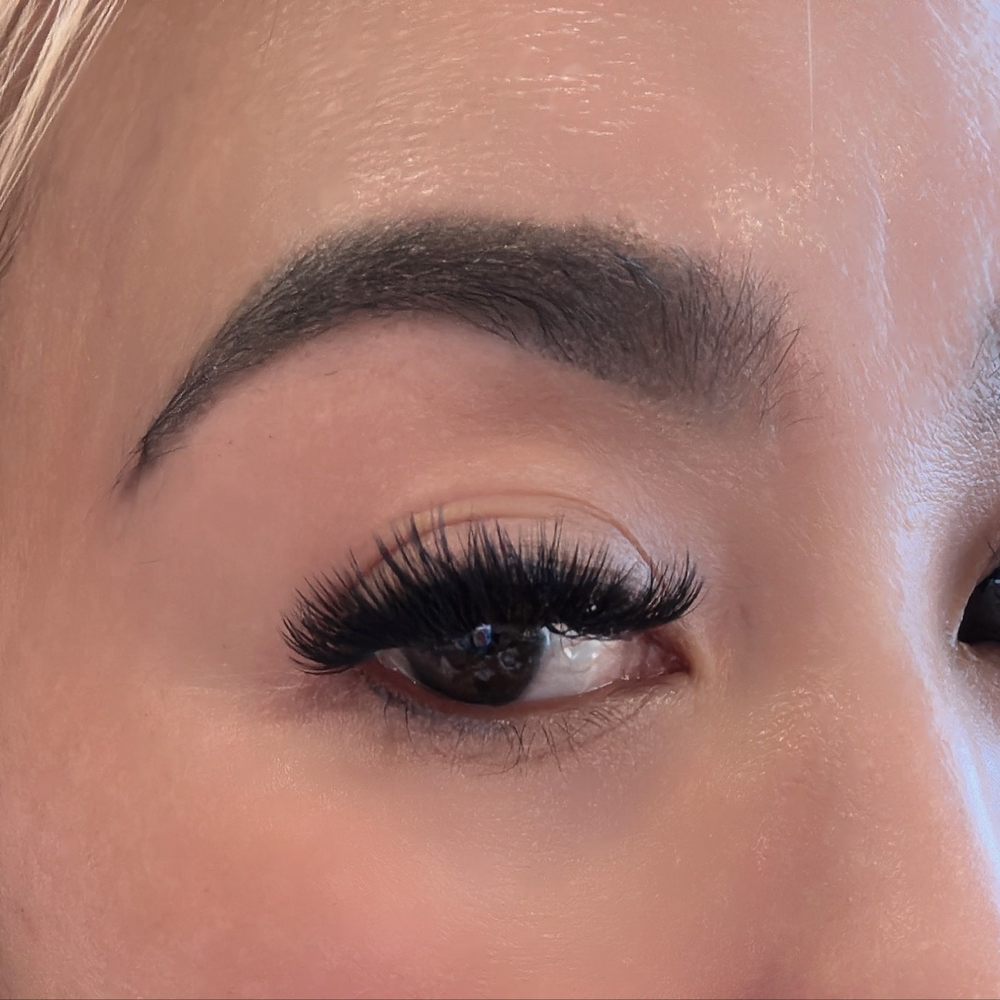 December Lash Studio - Side view - Eyelash Service Near Me - Westminster, California December Lash Studio - Side view - Eyelash Service Near Me - Westminster, California