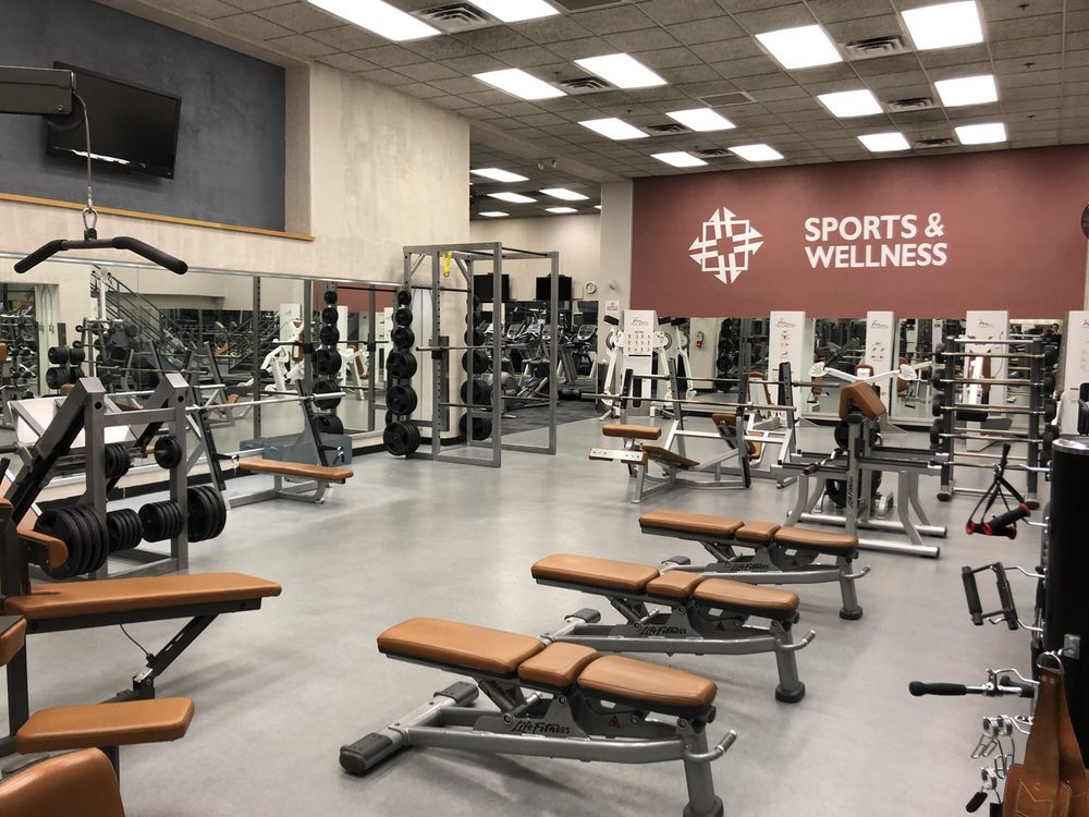 DOWNTOWN SPORTS AND WELLNESS 25 Photos & 27 Reviews 40 First Plaza