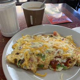 GRILLED CHICKEN OMELETTE GRILLED CHICKEN OMELETTE