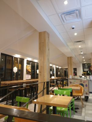 Milton B - Cafétéria urbaine by null
