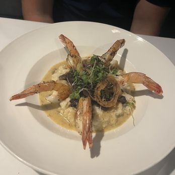 Bijoux - GULF SHRIMP AND GRITS - Seafood Near Me - Miramar Beach, Florida