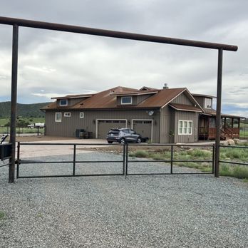 Rhea's Fencing - Wagner entry 24' X 18' - Fences & Gates Near Me Rhea's Fencing - Wagner entry 24' X 18' - Fences & Gates Near Me