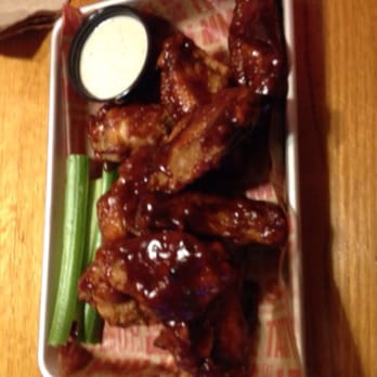 Applebee's Grill + Bar - Bone in wings - American Near Me - Bloomington, Indiana Applebee's Grill + Bar - Bone in wings - American Near Me - Bloomington, Indiana