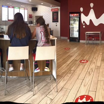 Smoothie King - Dining room view - Juice Bars & Smoothies Near Me - El Paso, Texas
