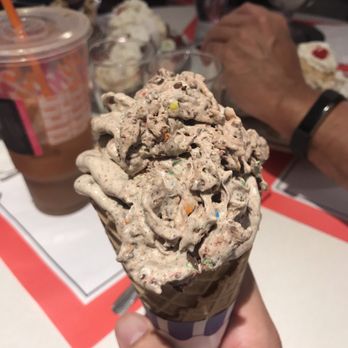 Cabot's Ice Cream & Restaurant - Ice Cream & Frozen Yogurt Near Me - Newton, Massachusetts Cabot's Ice Cream & Restaurant - Ice Cream & Frozen Yogurt Near Me - Newton, Massachusetts