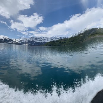 Glacier Bay Lodge - Resorts Near Me - Gustavus, Alaska