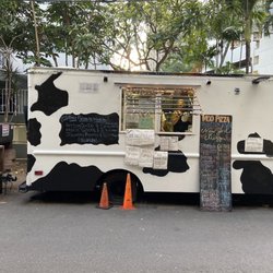 Moo Pizza - Best pizza truck on Oahu!