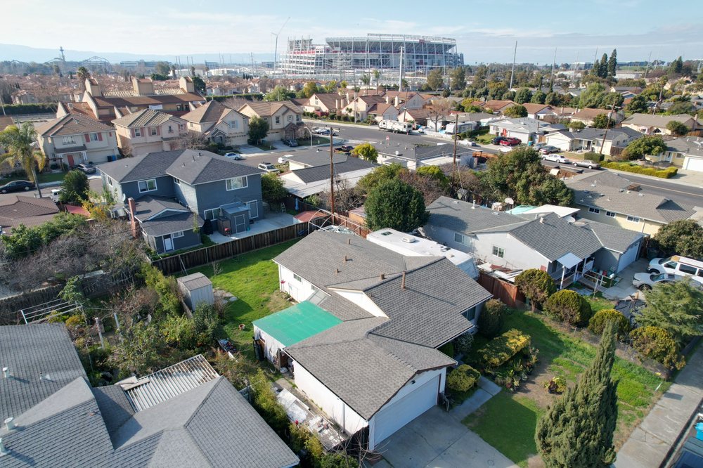 Slide of California Roof Runners