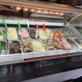 Gianni's Pizza - Gelato - Italian Near Me - Monterey, California