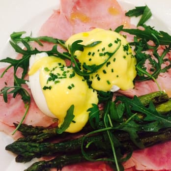 San Lorenzo's - Baked ham, poached eggs and asparagus - Italian Near Me - Dublin, D