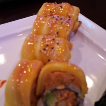 Saga Fusion - Dancing Mango Roll! Sweet and spicy! - Asian Fusion Near Me - Marstons Mills, Massachusetts