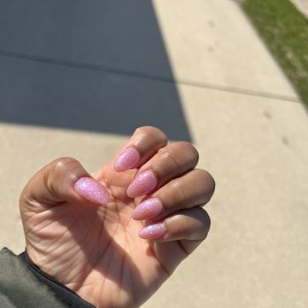 D Luxe Nails - Gel nail fill in. Pink sparkly nails - Nail Salons Near Me - Oak Lawn, Illinois D Luxe Nails - Gel nail fill in. Pink sparkly nails - Nail Salons Near Me - Oak Lawn, Illinois