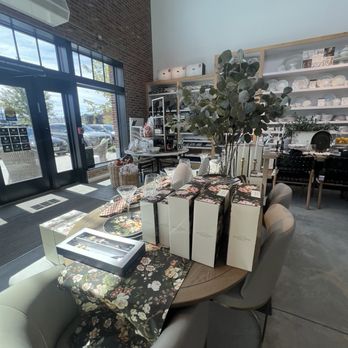 Williams Sonoma - Inside - Furniture Stores Near Me - Salem, New Hampshire Williams Sonoma - Inside - Furniture Stores Near Me - Salem, New Hampshire