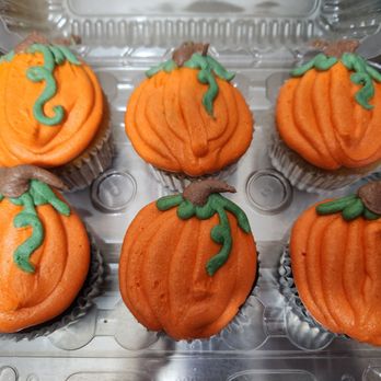 Sydenham Sweet Bakery - Thanksgiving/halloween/ fall cupcakes - Bakeries Near Me - Kingston, Ontario Sydenham Sweet Bakery - Thanksgiving/halloween/ fall cupcakes - Bakeries Near Me - Kingston, Ontario