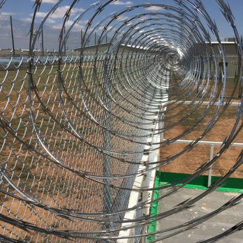Kansas Fencing - Fences & Gates Near Me - Topeka, Kansas Kansas Fencing - Fences & Gates Near Me - Topeka, Kansas