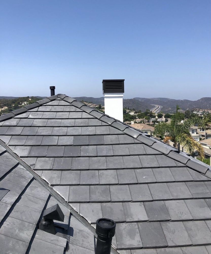 Slide of Integ Roof & Gutter