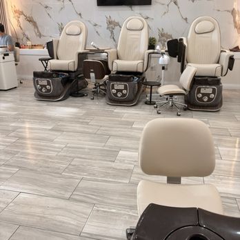 Lunas Nail Bar - Waxing Near Me - New Orleans, Louisiana Lunas Nail Bar - Waxing Near Me - New Orleans, Louisiana