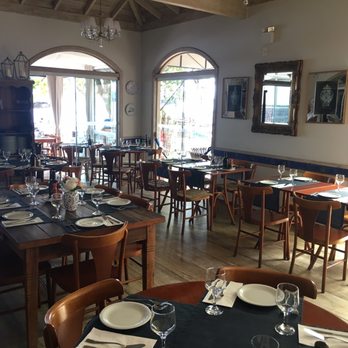 Marisqueira Sintra - Inside main dining room - Seafood Near Me - Florianópolis, South Carolina