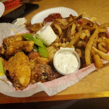 Flyers Wings & Grill - American Near Me - Orlando, Florida Flyers Wings & Grill - American Near Me - Orlando, Florida