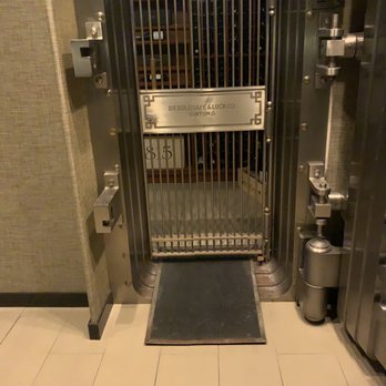 The Westin Minneapolis - Bank restaurant - Hotels Near Me - Minneapolis, Minnesota